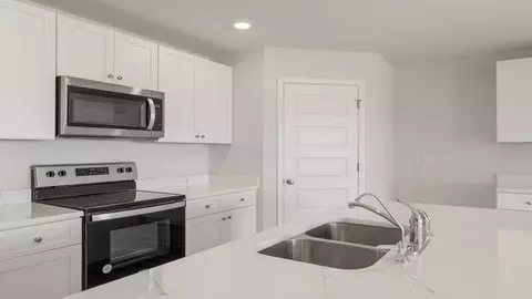Kitchen - 250 Dockside Rd, Freeport, FL 32439 photo 2 of 4