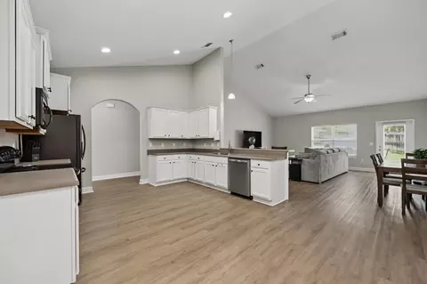 Entry Way - 743 Lime Ln, Crestview, FL 32536 photo 5 of 5