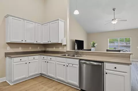 Kitchen - 743 Lime Ln, Crestview, FL 32536 photo 4 of 4