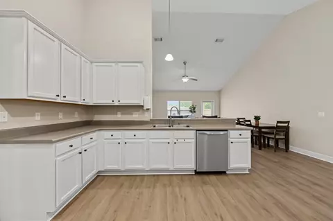 Kitchen - 743 Lime Ln, Crestview, FL 32536 photo 3 of 4