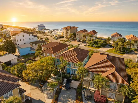 413 La Valencia Cir, Panama City Beach, FL 32413