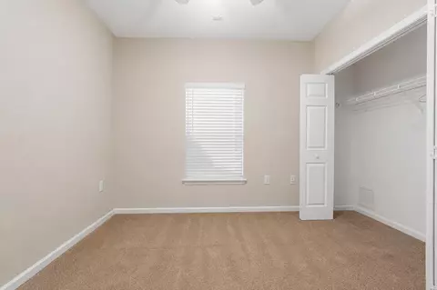 Bedroom - 145 Mango Ln, Freeport, FL 32439 photo 3 of 5
