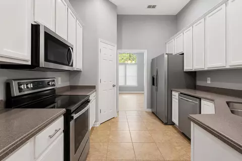 Entry Way - 145 Mango Ln, Freeport, FL 32439 photo 3 of 3