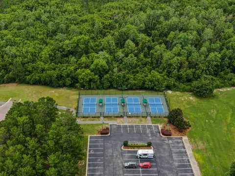 Exterior - 145 Mango Ln, Freeport, FL 32439 photo 6 of 11