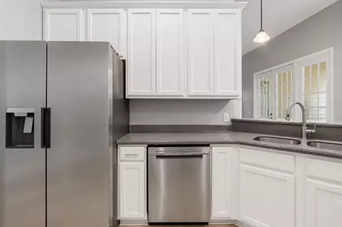 Kitchen - 145 Mango Ln, Freeport, FL 32439 photo 1 of 2