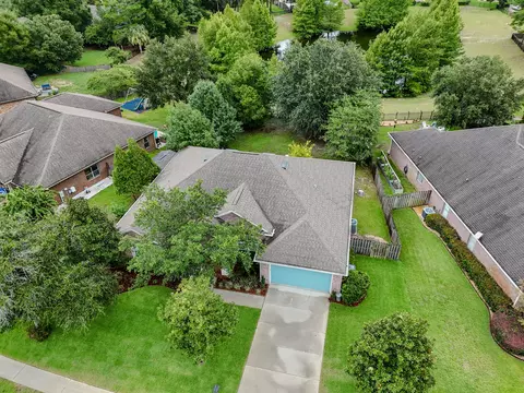 View/Area - 145 Mango Ln, Freeport, FL 32439 photo 5 of 12