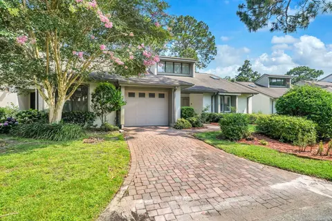 134 Gleneagles Dr #134, Niceville, FL 32578