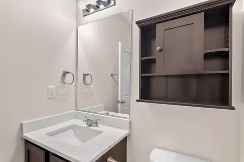 Bath - 71 Nelly St, Freeport, FL 32439 photo 3 of 4