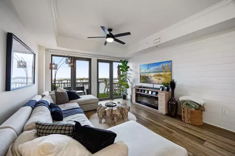 5 Calhoun Ave #602, Destin, FL 32541