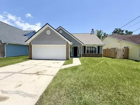 1195 Saddle Creek Dr, Fort Walton Beach, FL 32547