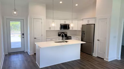 Kitchen - 4183 Luar, Chipley, FL 32428 photo 1 of 3