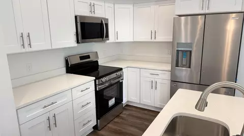 Kitchen - 4183 Luar, Chipley, FL 32428 photo 3 of 3