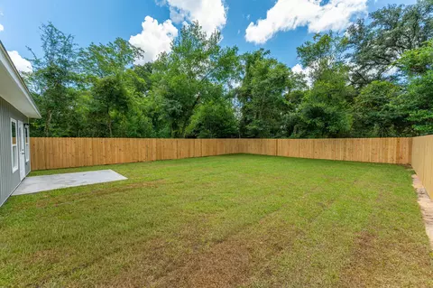 Exterior - 703 Brock Ave # A, Crestview, FL 32539 photo 8 of 9