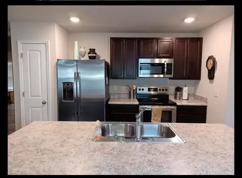 Kitchen - 663 Earl Godwin Rd, Freeport, FL 32439 photo 1 of 2