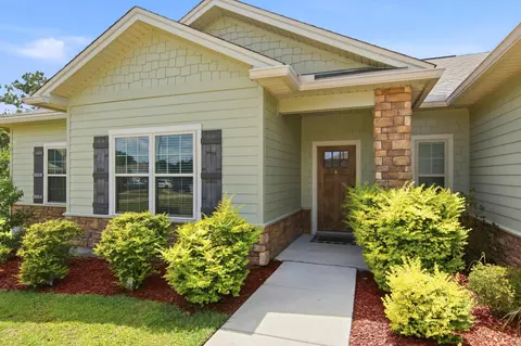 Exterior - 6200 Timberland Ridge Dr, Crestview, FL 32539 photo 3 of 12