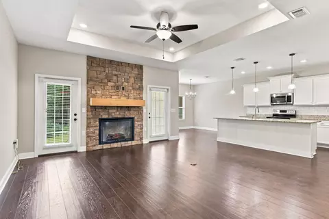 Living - 6200 Timberland Ridge Dr, Crestview, FL 32539 photo 2 of 3