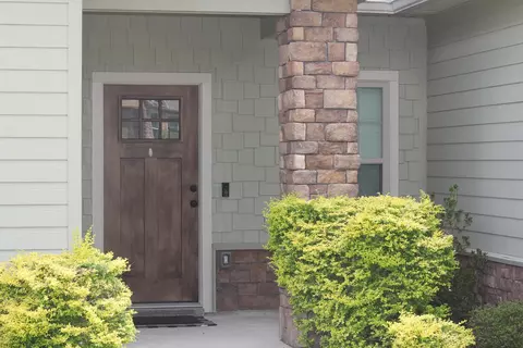 Exterior - 6200 Timberland Ridge Dr, Crestview, FL 32539 photo 5 of 8