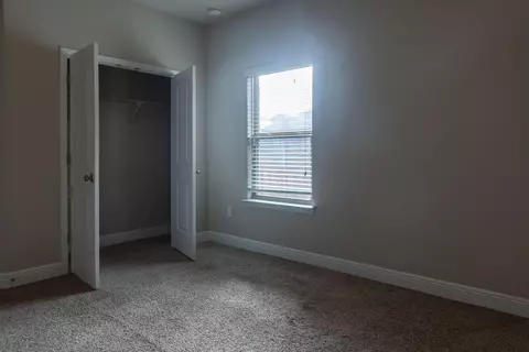 Bedroom - 408 Chickadee St, Crestview, FL 32539 photo 2 of 10