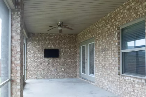 Exterior - 408 Chickadee St, Crestview, FL 32539 photo 3 of 4