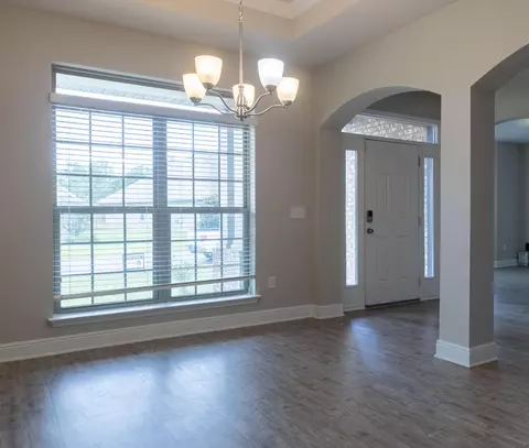 Entry Way - 408 Chickadee St, Crestview, FL 32539 photo 1 of 5