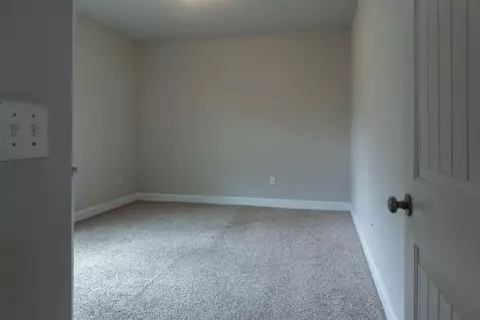Bedroom - 408 Chickadee St, Crestview, FL 32539 photo 1 of 10