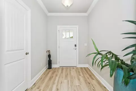 Entry Way - 6665 Prosperity Ln, Milton, FL 32570 photo 1 of 2