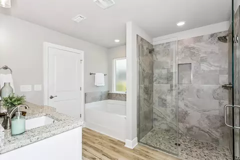 Bath - 6665 Prosperity Ln, Milton, FL 32570 photo 3 of 3