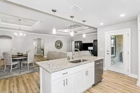 Entry Way - 6665 Prosperity Ln, Milton, FL 32570 photo 2 of 2