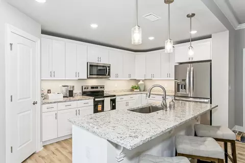 Kitchen - 6665 Prosperity Ln, Milton, FL 32570 photo 2 of 3