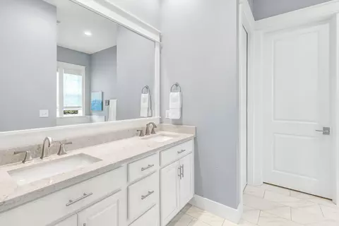Bath - 246 Trailhead Dr, Watersound, FL 32461 photo 1 of 4