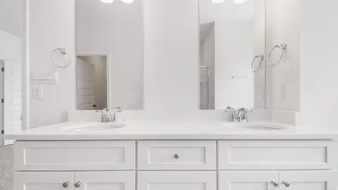 Bath - 2809 Wingman Way, Crestview, FL 32539 photo 1 of 5