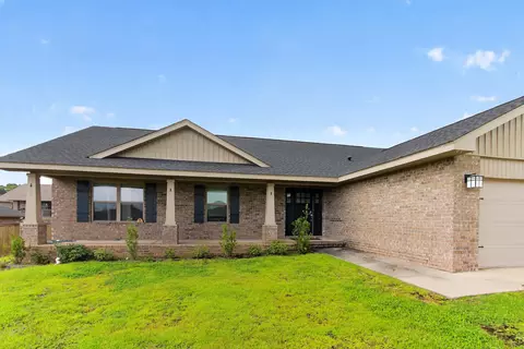 Exterior - 2214 Jernigan Dr, Crestview, FL 32536 photo 3 of 4