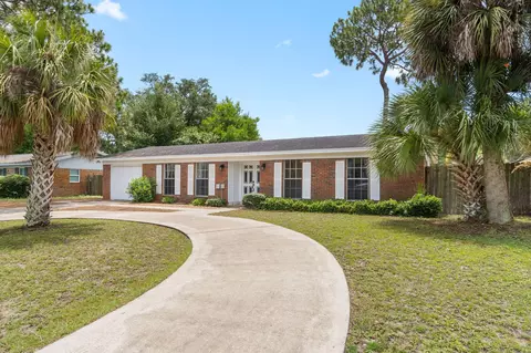702 Mayflower Ave, Fort Walton Beach, FL 32547