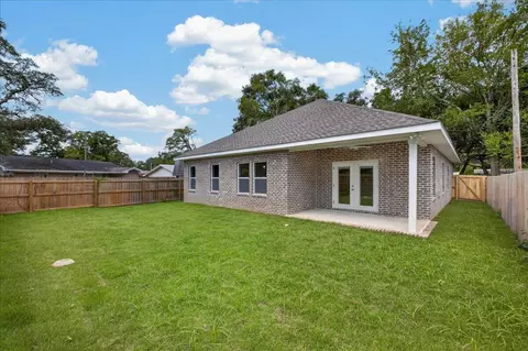 Exterior - 2 19th St, Niceville, FL 32578 photo 6 of 6