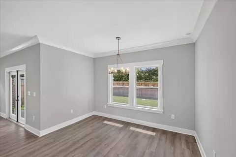 Dining - 2 19th St, Niceville, FL 32578 photo 1 of 1