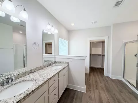 Bath - 2456 Dakota Way, Crestview, FL 32536 photo 1 of 3