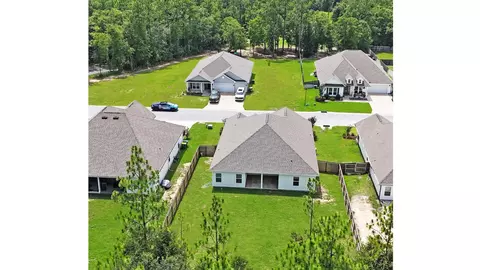 View/Area - 2456 Dakota Way, Crestview, FL 32536 photo 2 of 2