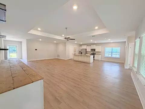 Living - 2456 Dakota Way, Crestview, FL 32536 photo 7 of 8