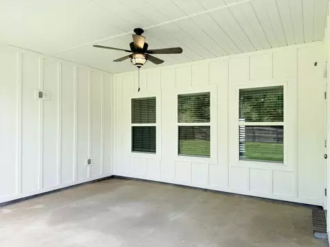 Exterior - 2456 Dakota Way, Crestview, FL 32536 photo 2 of 7