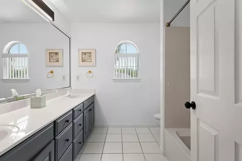 Bath - 875 Indigo Loop, Miramar Beach, FL 32550 photo 1 of 6