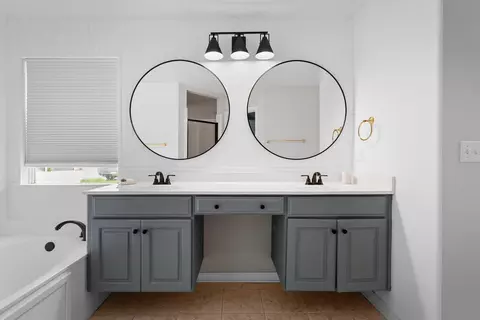 Bath - 875 Indigo Loop, Miramar Beach, FL 32550 photo 4 of 6