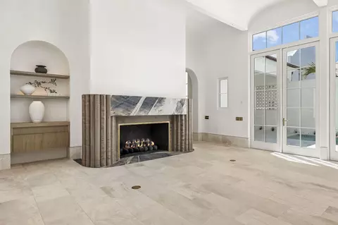 Living - 139 Longtail Rd, Alys Beach, FL 32461 photo 3 of 3