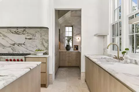 Kitchen - 139 Longtail Rd, Alys Beach, FL 32461 photo 2 of 6