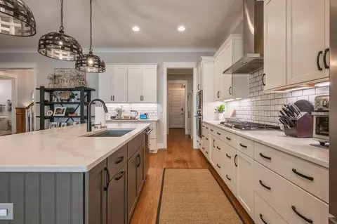 Kitchen - 1156 Deer Moss Loop, Niceville, FL 32578 photo 3 of 5