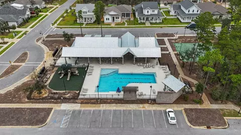 Exterior - 1156 Deer Moss Loop, Niceville, FL 32578 photo 8 of 8