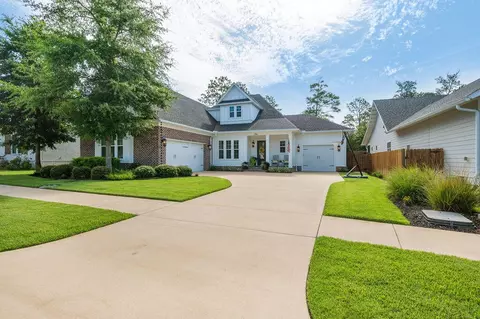 Exterior - 1156 Deer Moss Loop, Niceville, FL 32578 photo 1 of 8