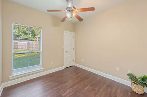 Bedroom - 3280 Chappelwood Dr, Crestview, FL 32539 photo 4 of 5