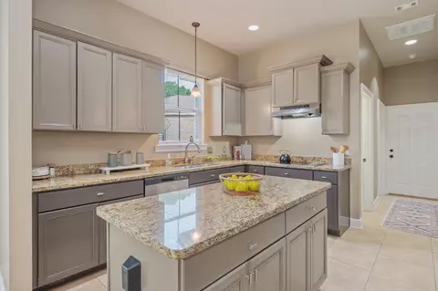 Kitchen - 3280 Chappelwood Dr, Crestview, FL 32539 photo 3 of 5