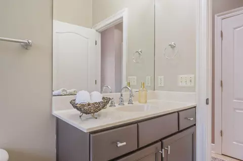 Bath - 3280 Chappelwood Dr, Crestview, FL 32539 photo 8 of 9