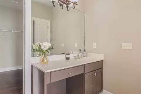 Bath - 3280 Chappelwood Dr, Crestview, FL 32539 photo 3 of 9